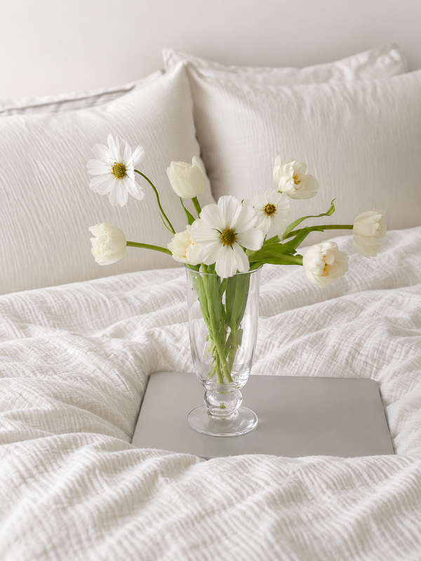 Clear Glass Pedestal Vase – Tall Sculptural Flower Vase